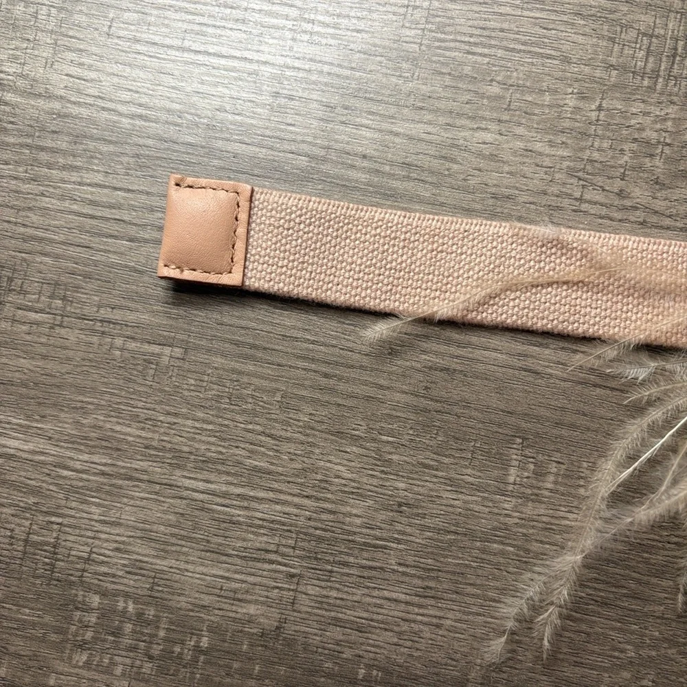 ANTHROPOLOGIE Cream Beaded Feather Trim Belt - Picture 7 of 9